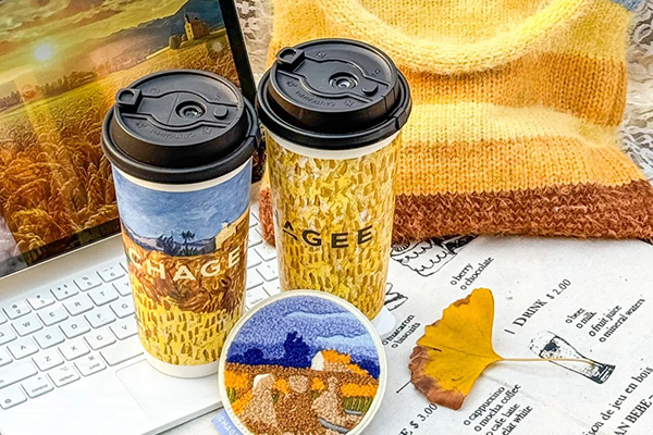 通过加盟霸王茶姬，走向茶饮行业的巅峰，成为市场巨头